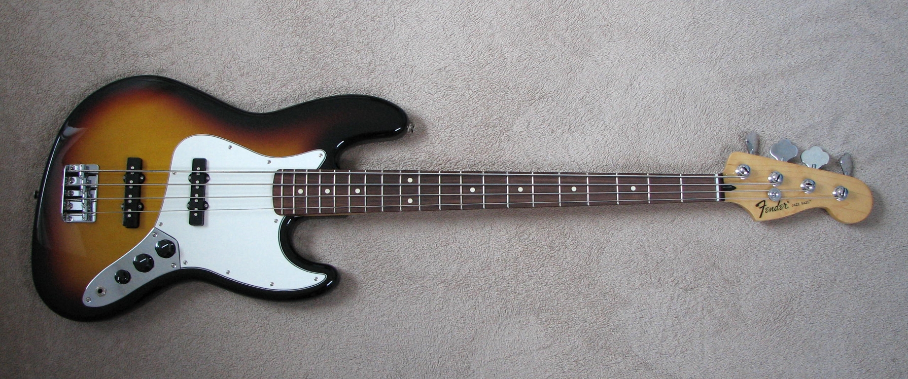 Fender Standard Jazz Bass